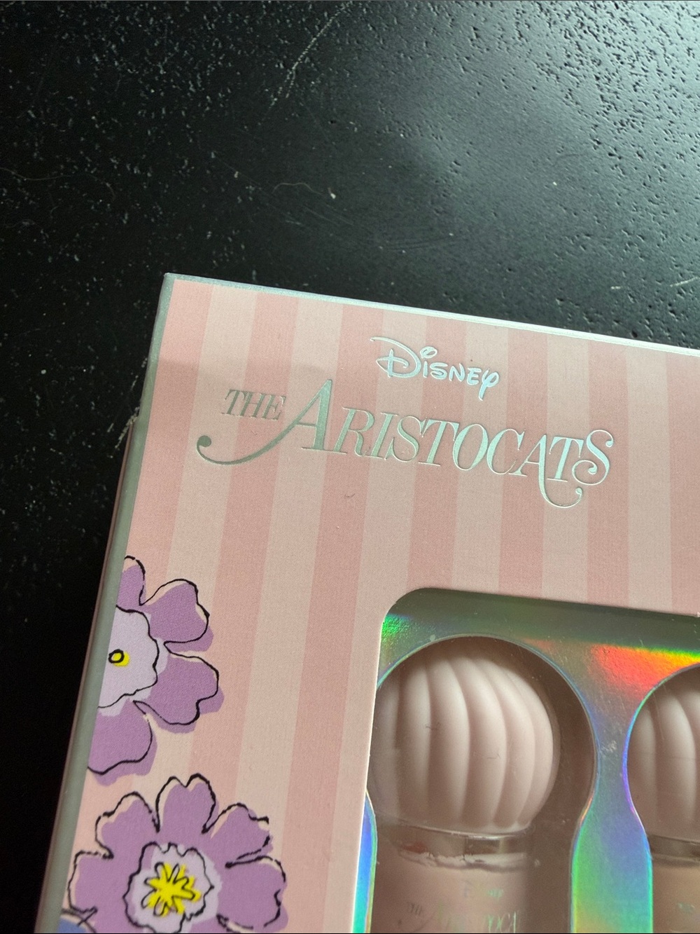 Disney The Aristocats Taste Beauty 4 liquid lipsticks - Picture 3 of 5